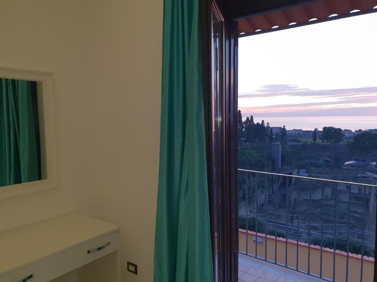 Decumano Massimo Bed and Breakfast Ercolano Exterior foto